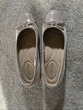 Women's Beige Patent Toe Ballet shoes